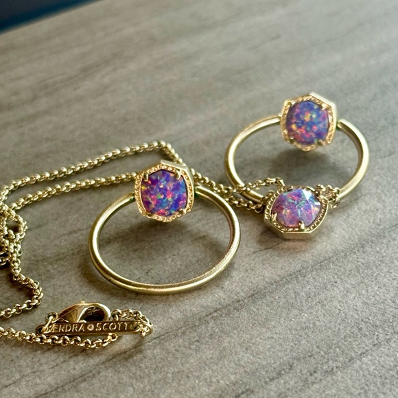Kendra Scott Davie Gold Hoops & Pendant | Lavender Kyocera Opal Set - Picture 4 of 9